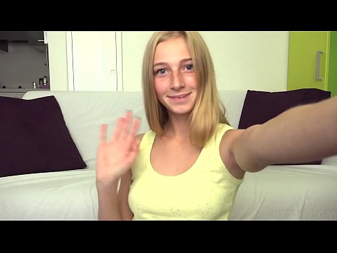 ❤️ Nalika aku bosen aku lazily masturbate sandi pink pus Porno ing kita ☑
