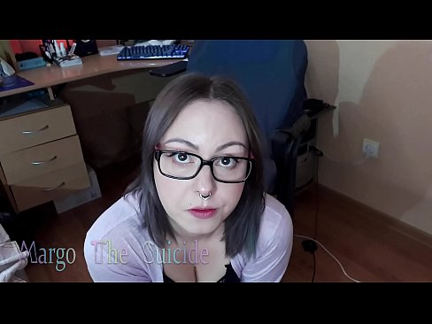 ❤️ Cewek Seksi nganggo Kacamata Nyedot Dildo Neng Kamera Porno ing kita ☑